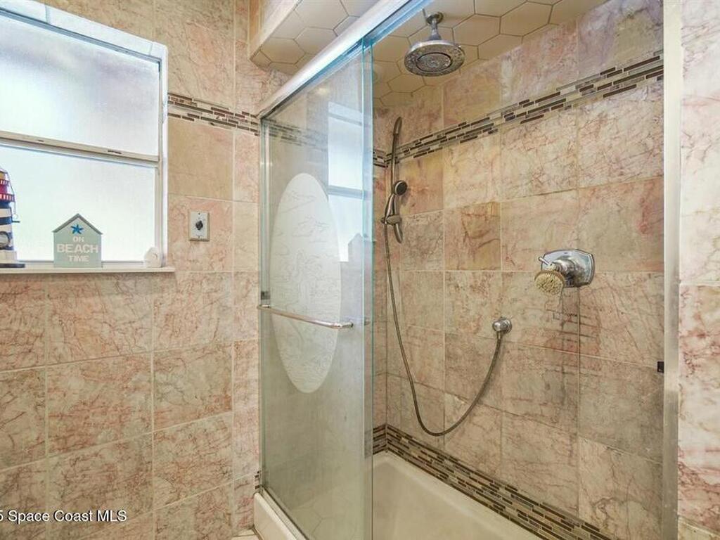 537 Cavern Terrace, Sebastian, FL 32958