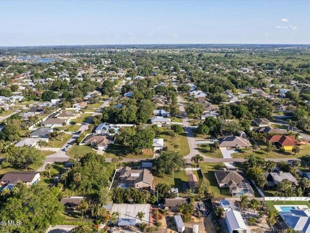 537 Cavern Terrace, Sebastian, FL 32958