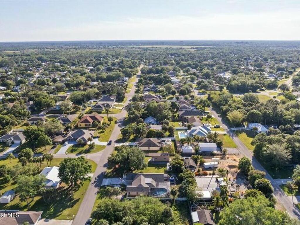 537 Cavern Terrace, Sebastian, FL 32958