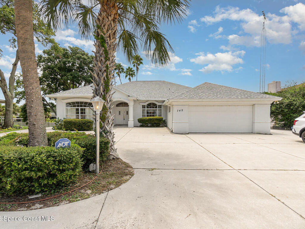 742 W Whitmire Drive, Melbourne, FL 32935