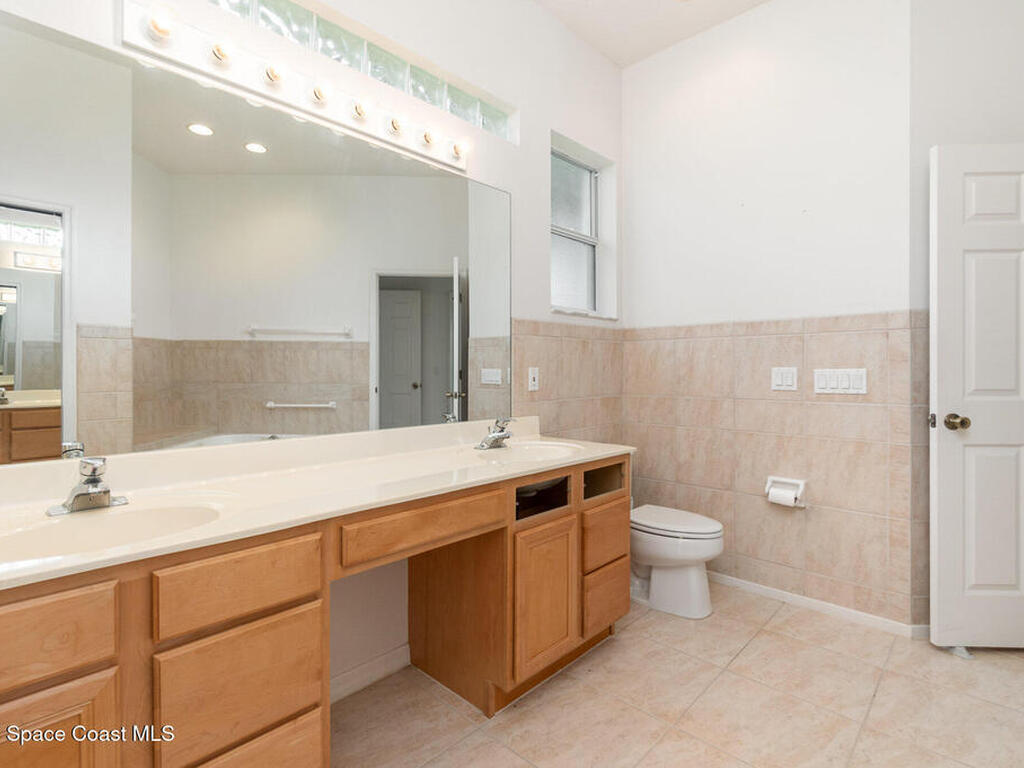 742 W Whitmire Drive, Melbourne, FL 32935