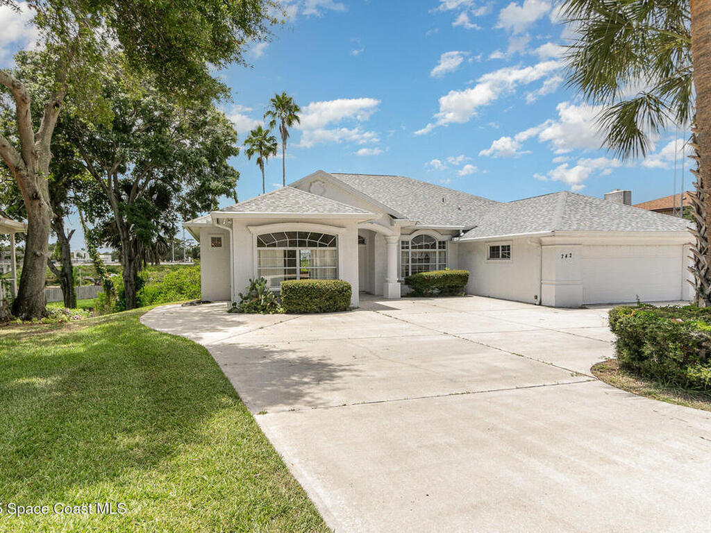 742 W Whitmire Drive, Melbourne, FL 32935
