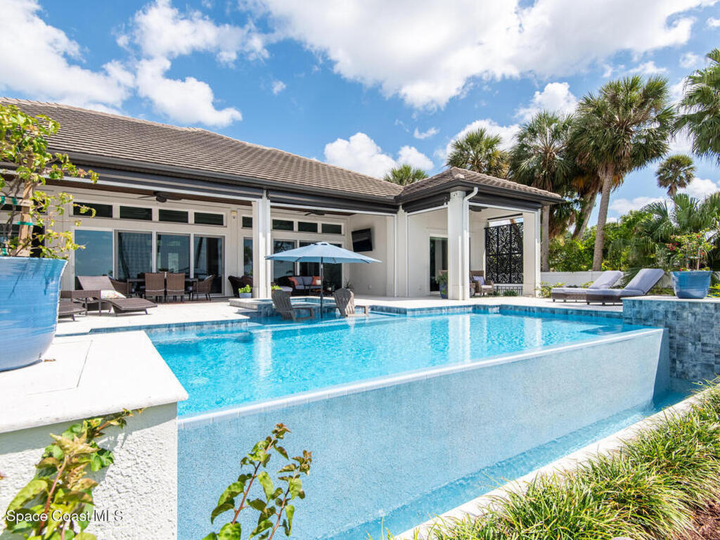 3869 S Tropical Trail, Merritt Island, FL 32952