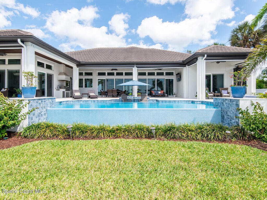 3869 S Tropical Trail, Merritt Island, FL 32952