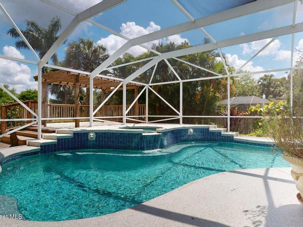 8666 95th Avenue, Vero Beach, FL 32967
