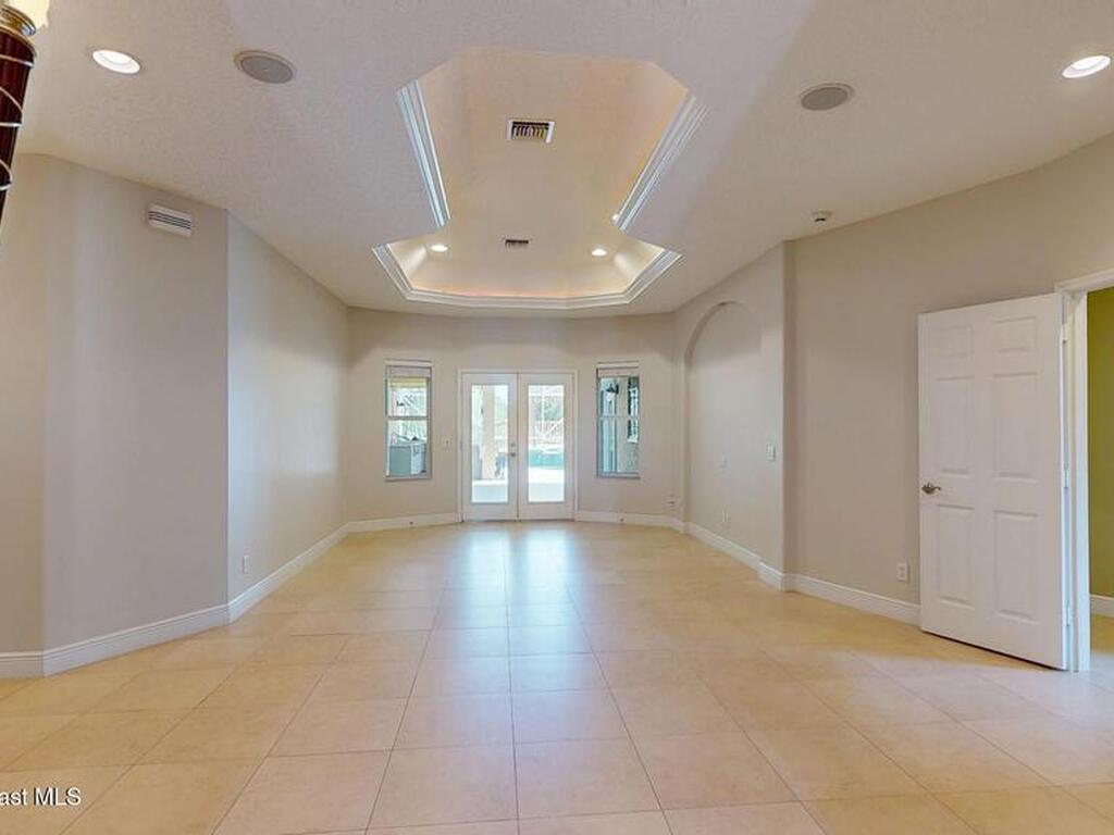 8666 95th Avenue, Vero Beach, FL 32967