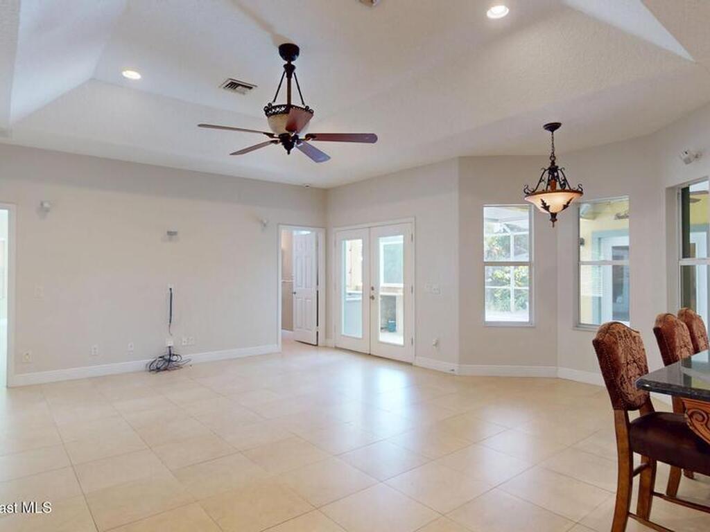 8666 95th Avenue, Vero Beach, FL 32967