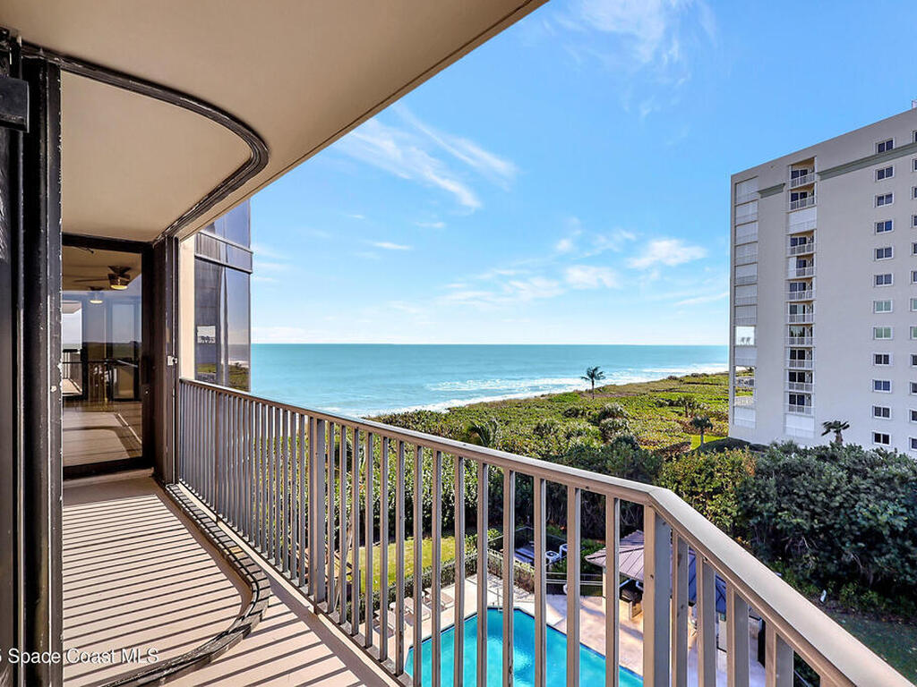 4000 N Highway A1a, Hutchinson Island, FL 34949