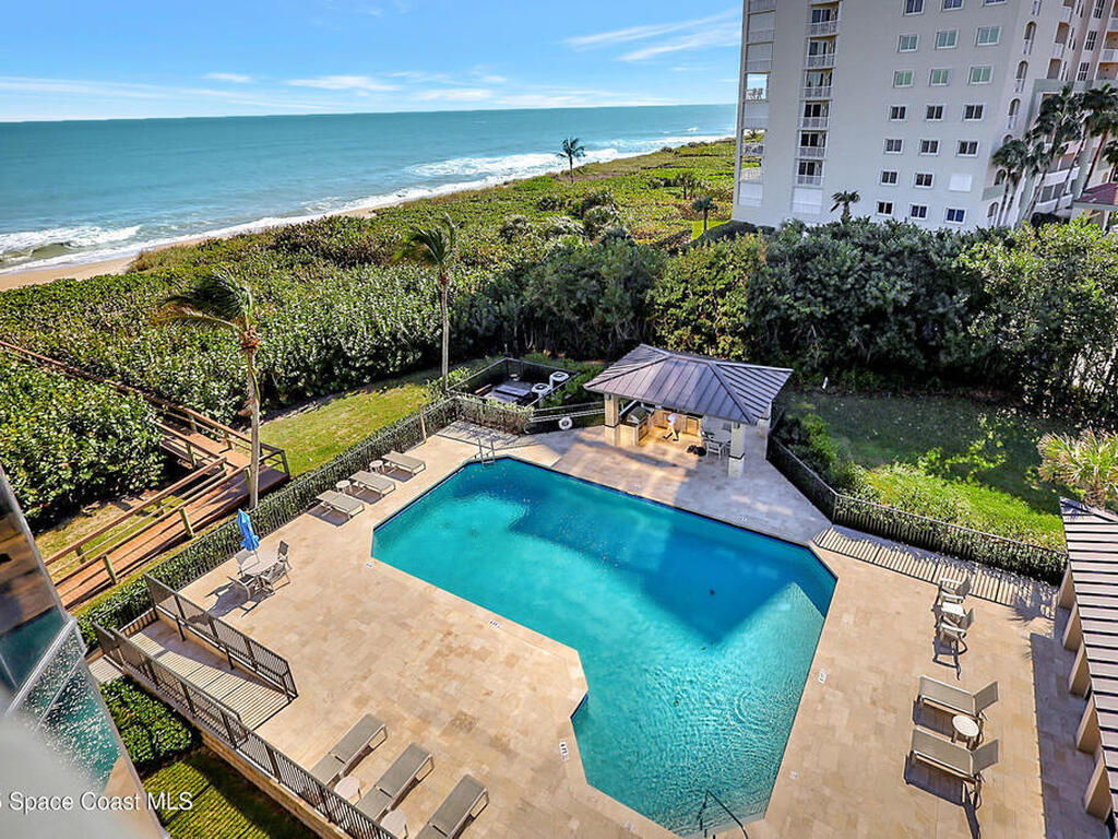 4000 N Highway A1a, Hutchinson Island, FL 34949