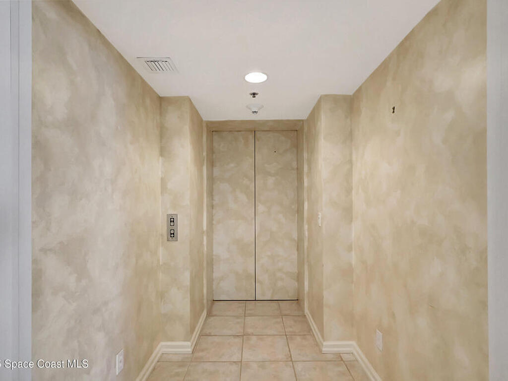 4000 N Highway A1a, Hutchinson Island, FL 34949