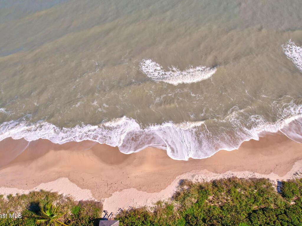 4000 N Highway A1a, Hutchinson Island, FL 34949