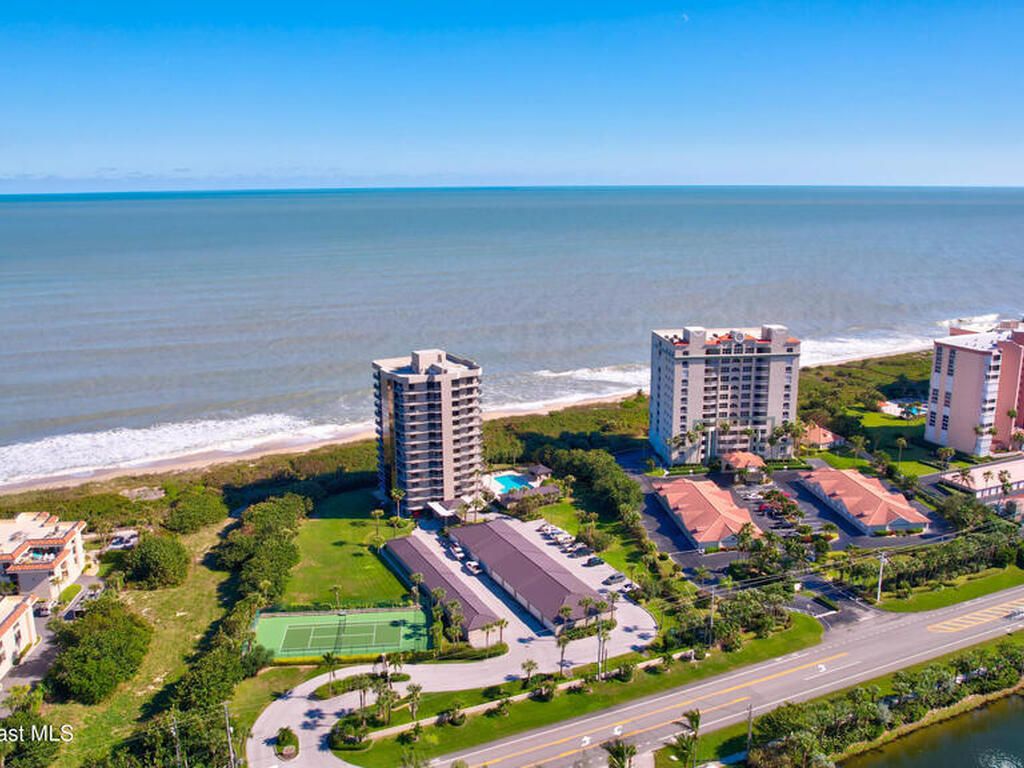 4000 N Highway A1a, Hutchinson Island, FL 34949