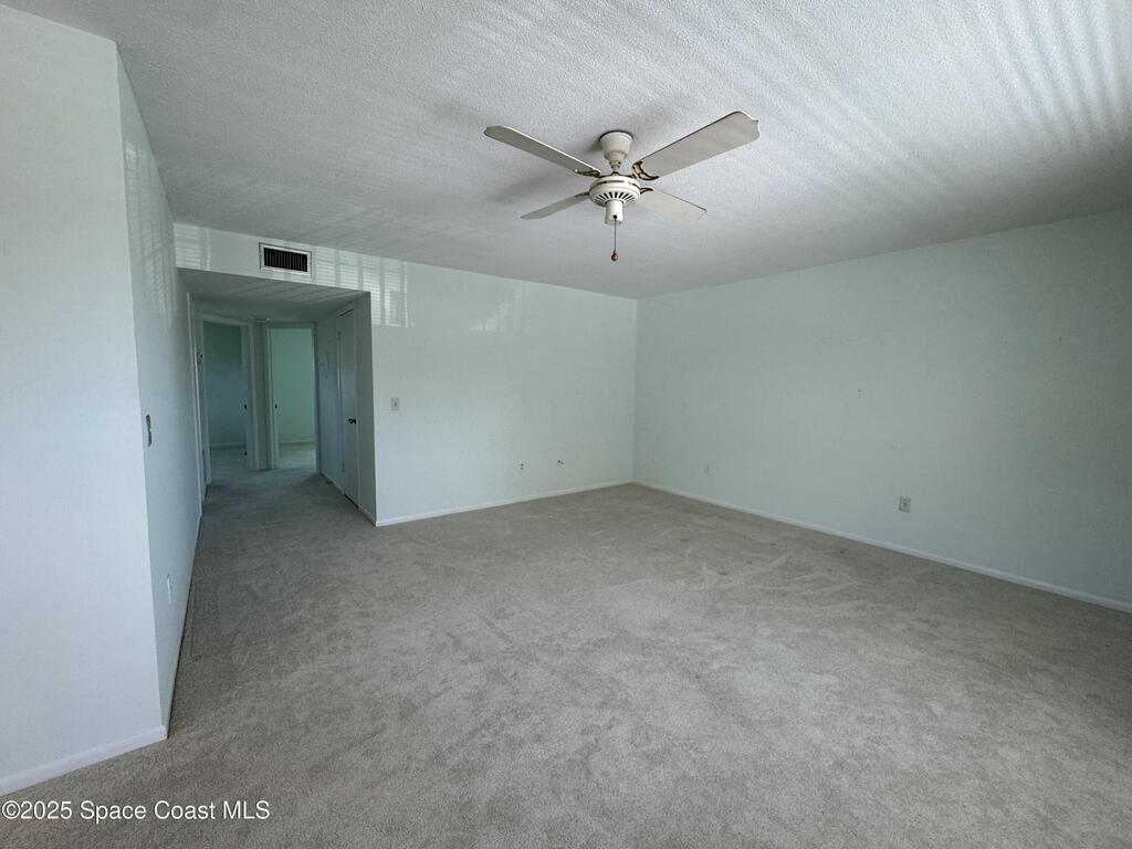 2800 Indian River Boulevard, Vero Beach, FL 32960