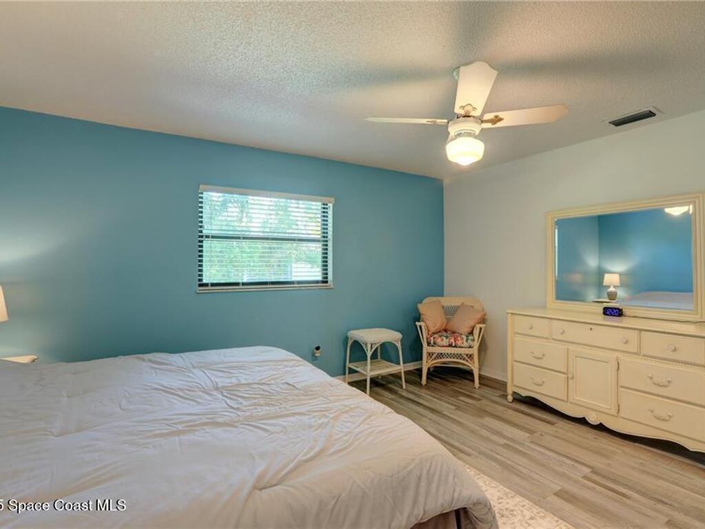 400 18th Street, Vero Beach, FL 32960
