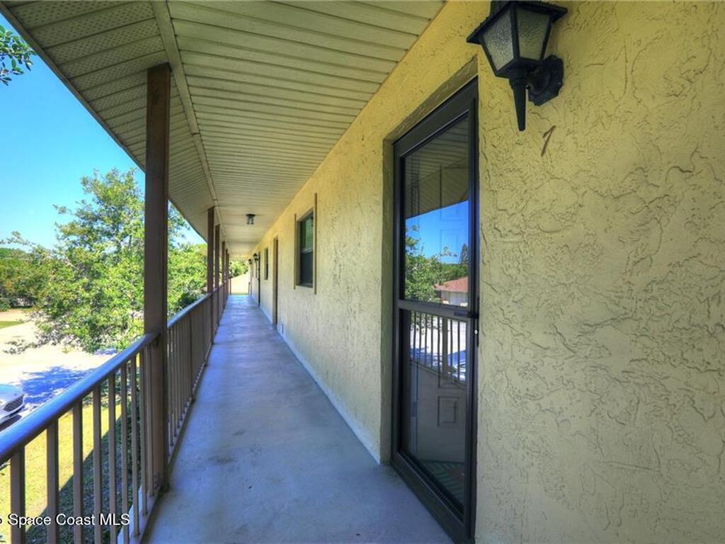 400 18th Street, Vero Beach, FL 32960
