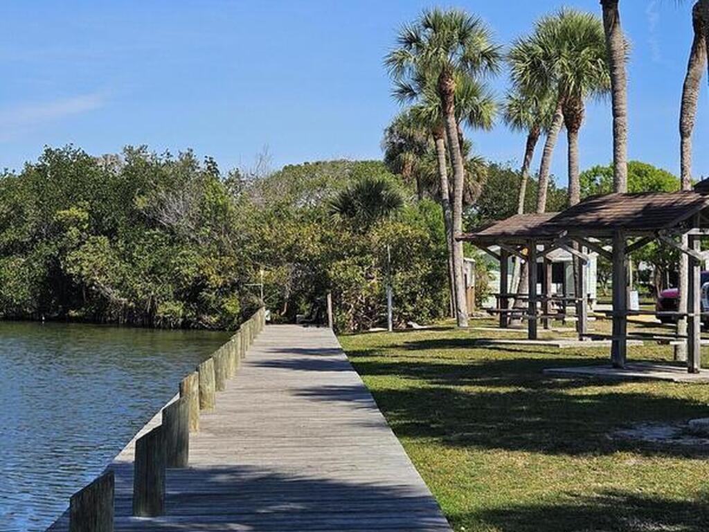 540 S Brevard Avenue, Cocoa Beach, FL 32931