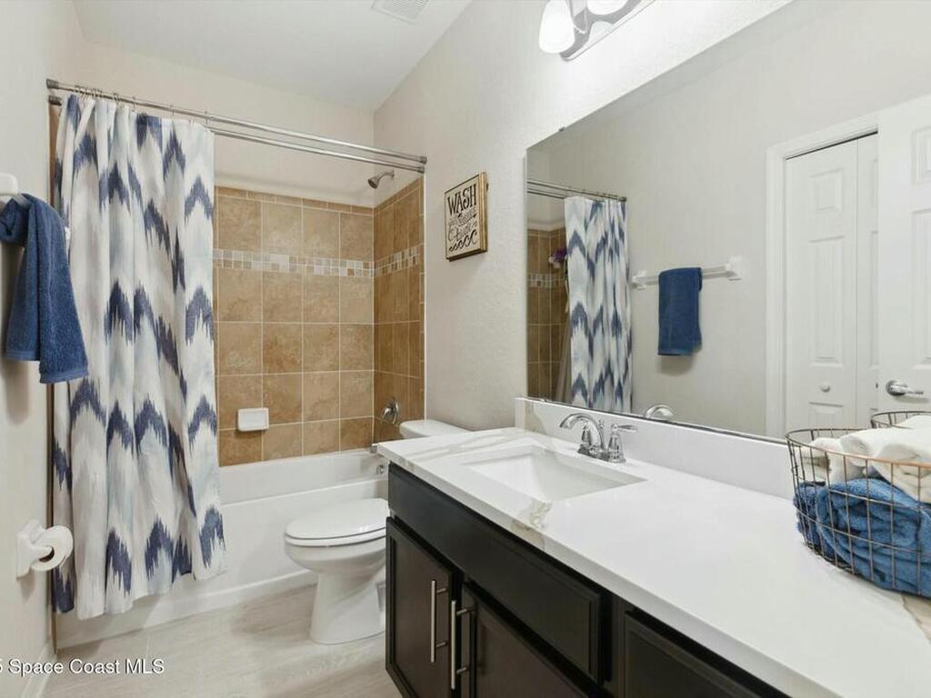 427 Highland Meadows Street, Davenport, FL 33837