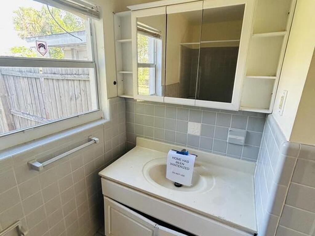 1660 Barna Avenue, Titusville, FL 32780