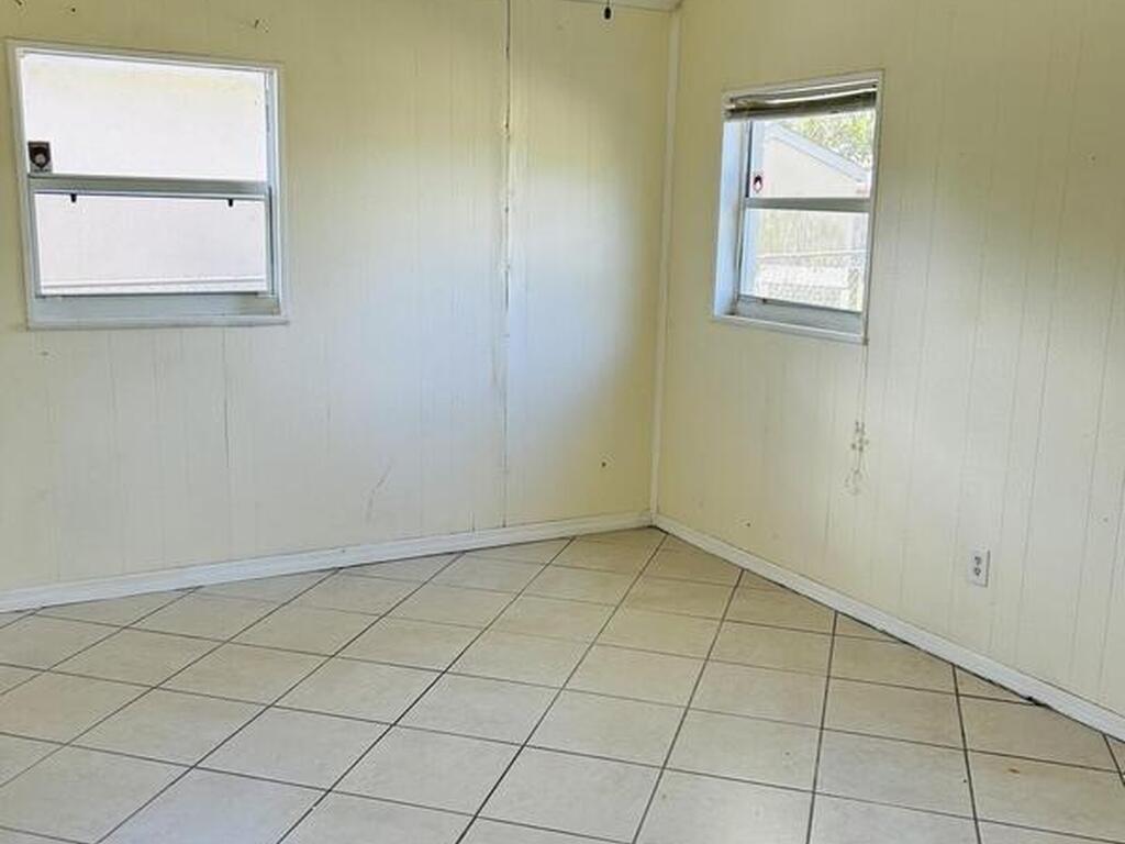 1660 Barna Avenue, Titusville, FL 32780