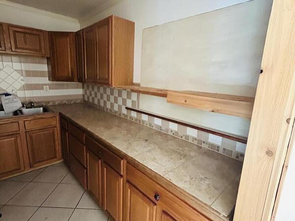 1660 Barna Avenue, Titusville, FL 32780