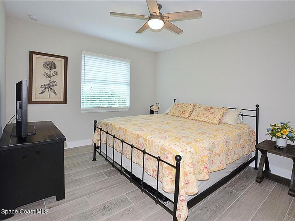 5733 Bent Pine Sq Square, Vero Beach, FL 32967