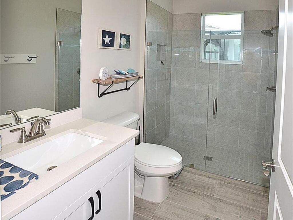 5733 Bent Pine Sq Square, Vero Beach, FL 32967