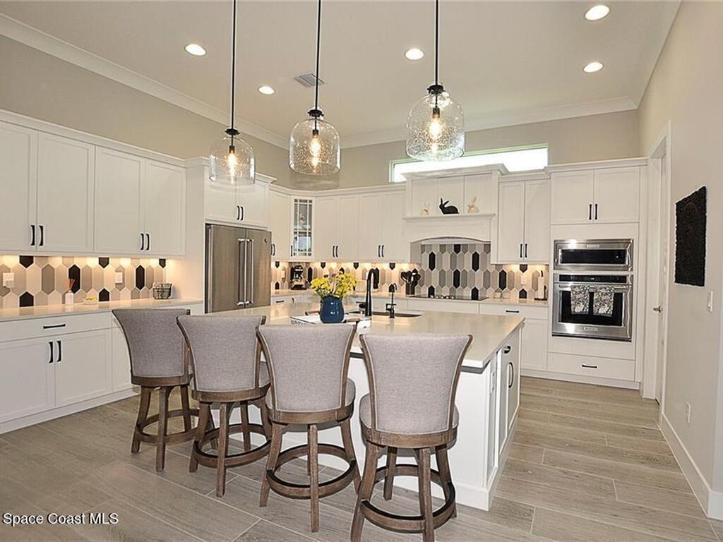 5733 Bent Pine Sq Square, Vero Beach, FL 32967