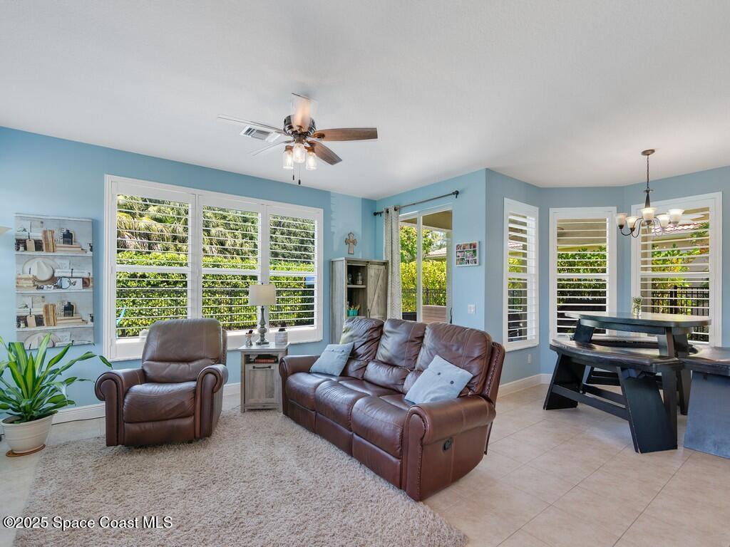 1907 Grey Falcon Circle, Vero Beach, FL 32962