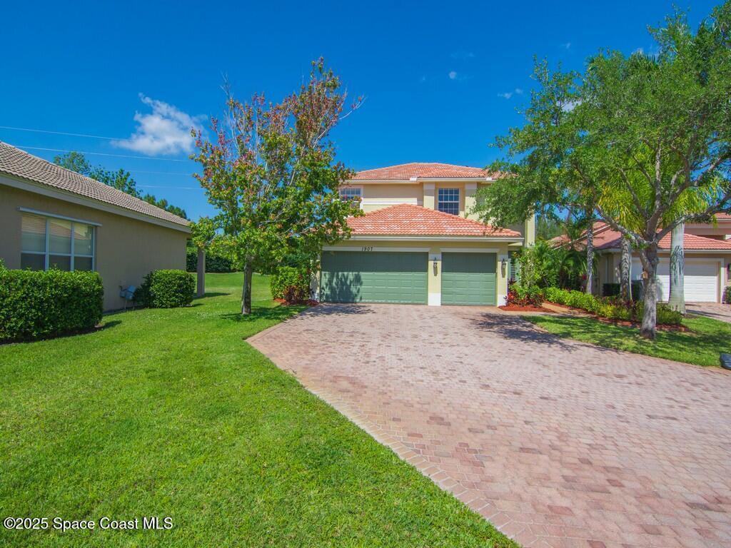 1907 Grey Falcon Circle, Vero Beach, FL 32962