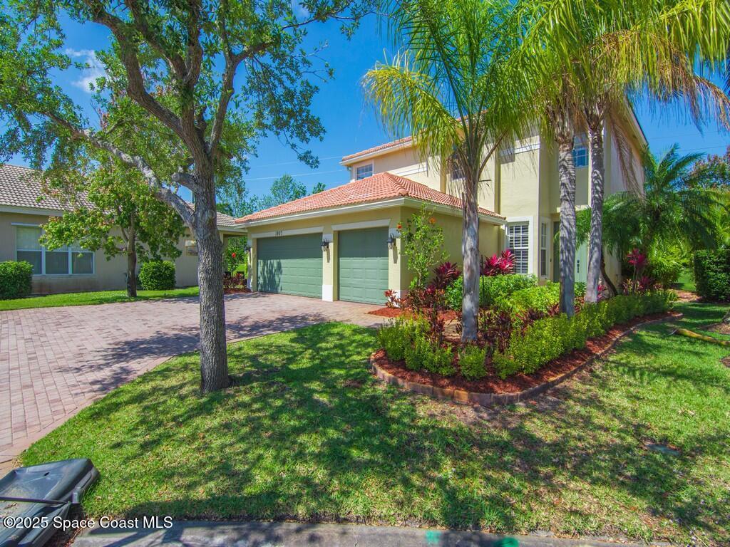 1907 Grey Falcon Circle, Vero Beach, FL 32962