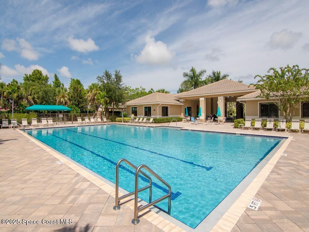 1907 Grey Falcon Circle, Vero Beach, FL 32962