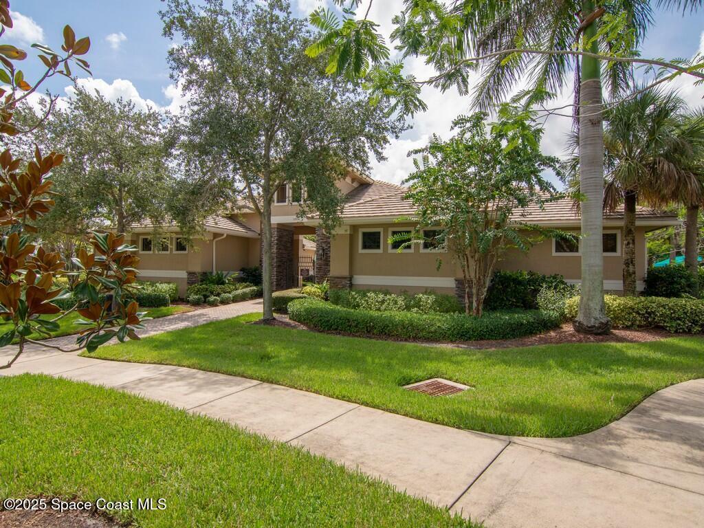 1907 Grey Falcon Circle, Vero Beach, FL 32962
