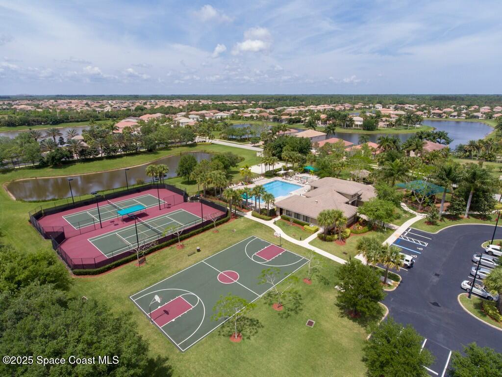 1907 Grey Falcon Circle, Vero Beach, FL 32962