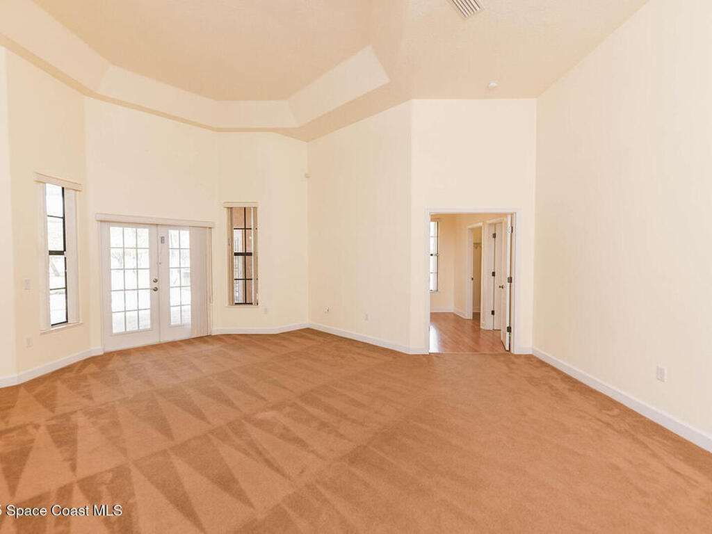 4068 Gardenwood Circle, Grant, FL 32949