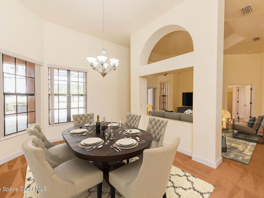 4068 Gardenwood Circle, Grant, FL 32949