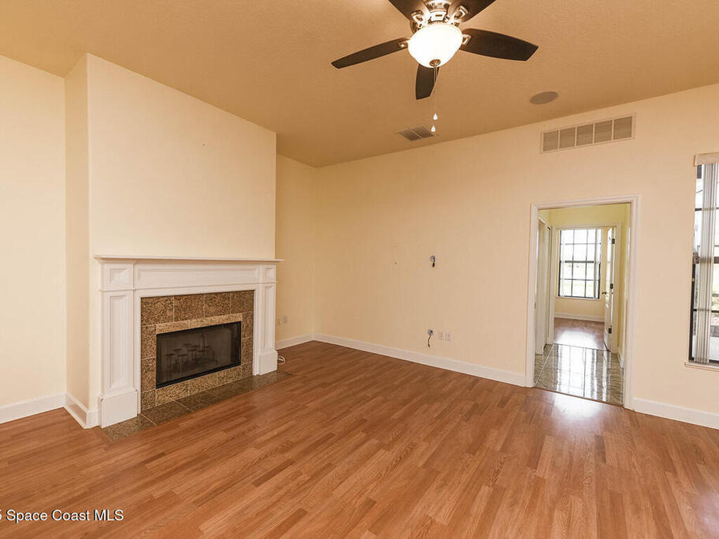 4068 Gardenwood Circle, Grant, FL 32949