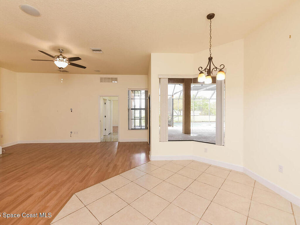4068 Gardenwood Circle, Grant, FL 32949