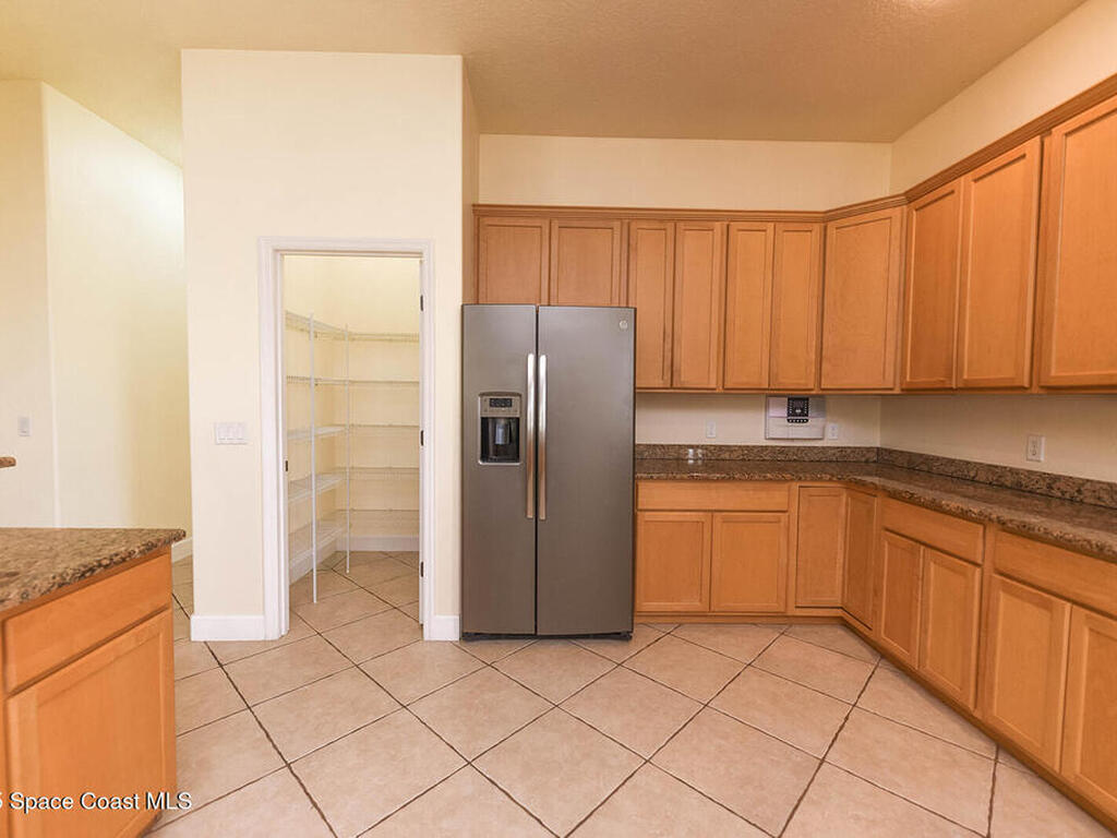 4068 Gardenwood Circle, Grant, FL 32949