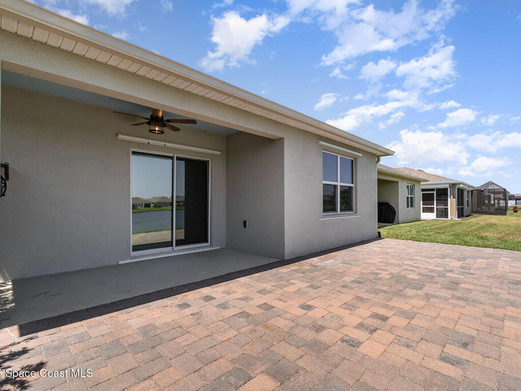 213 Caryota Court, New Smyrna Beach, FL 32168