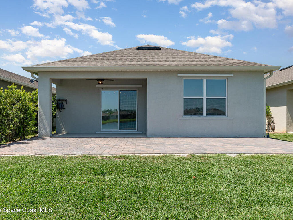 213 Caryota Court, New Smyrna Beach, FL 32168
