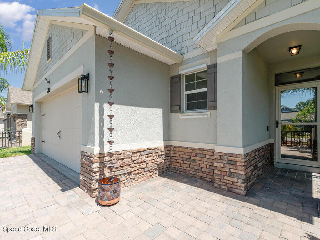 213 Caryota Court, New Smyrna Beach, FL 32168