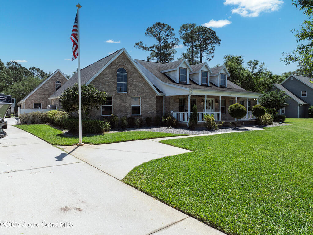 5670 Bob White Trail, Mims, FL 32754