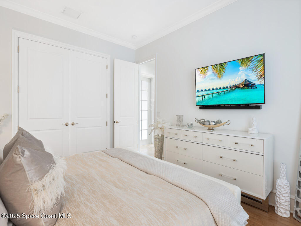 7 Beachside Drive, Orchid, FL 32963