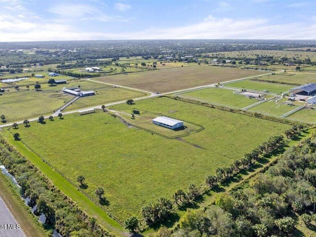 7775 Polo Square Square, Vero Beach, FL 32968