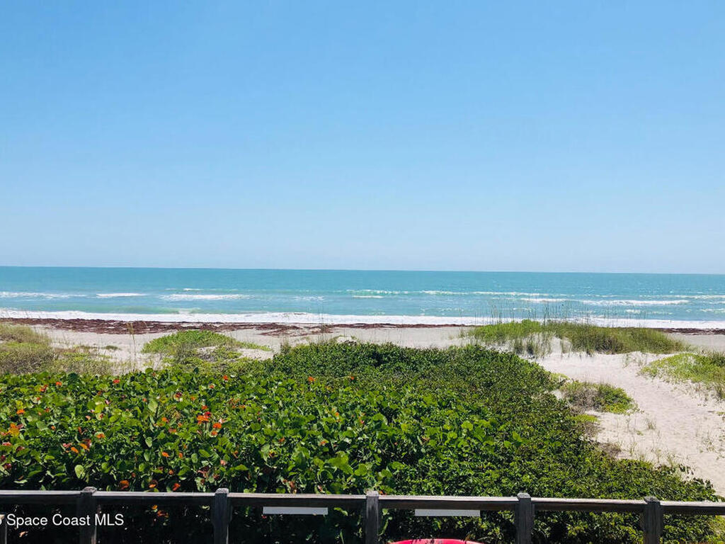 1321 S Miramar Avenue, Indialantic, FL 32903
