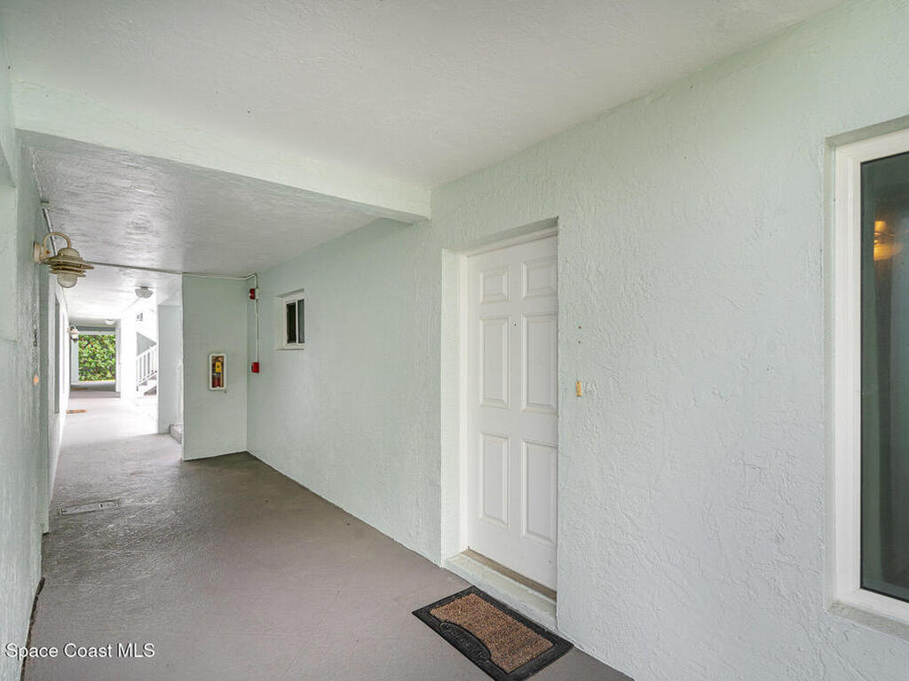 1321 S Miramar Avenue, Indialantic, FL 32903