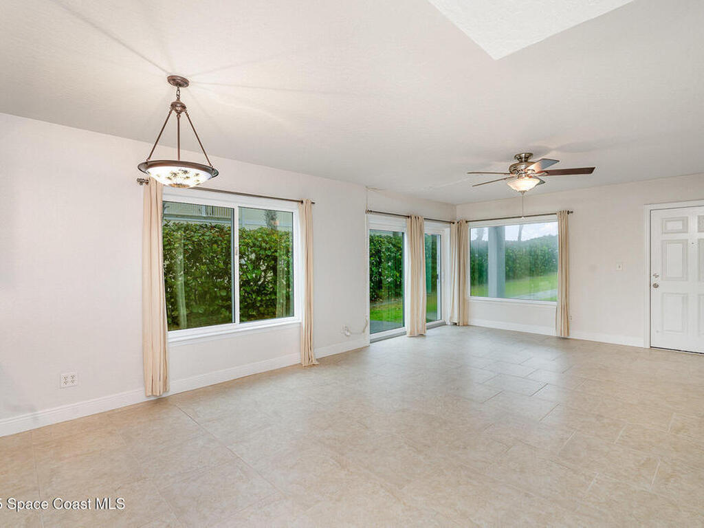 1321 S Miramar Avenue, Indialantic, FL 32903