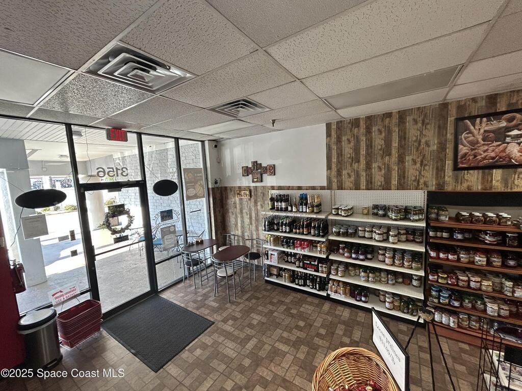 3156 W New Haven Avenue, Melbourne, FL 32904