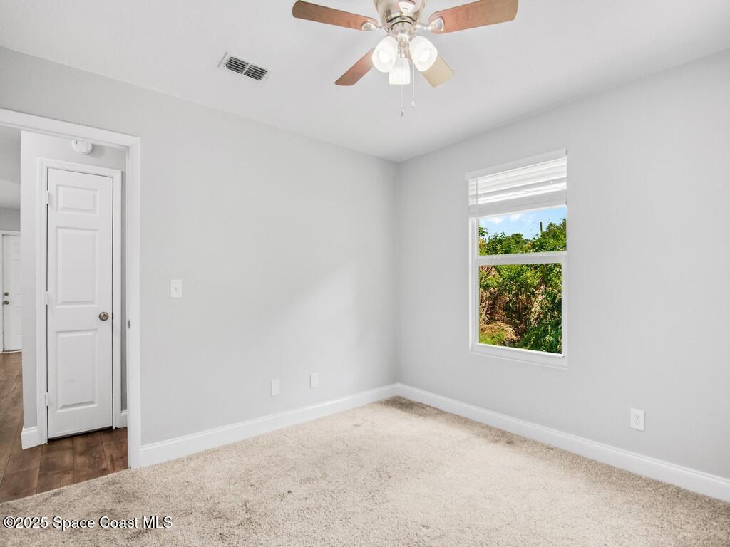 1325 17th Court, Vero Beach, FL 32962