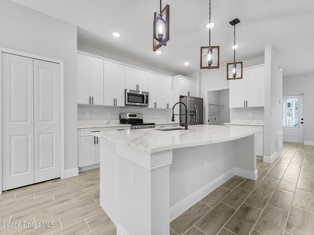 8276 100th Avenue, Vero Beach, FL 32967
